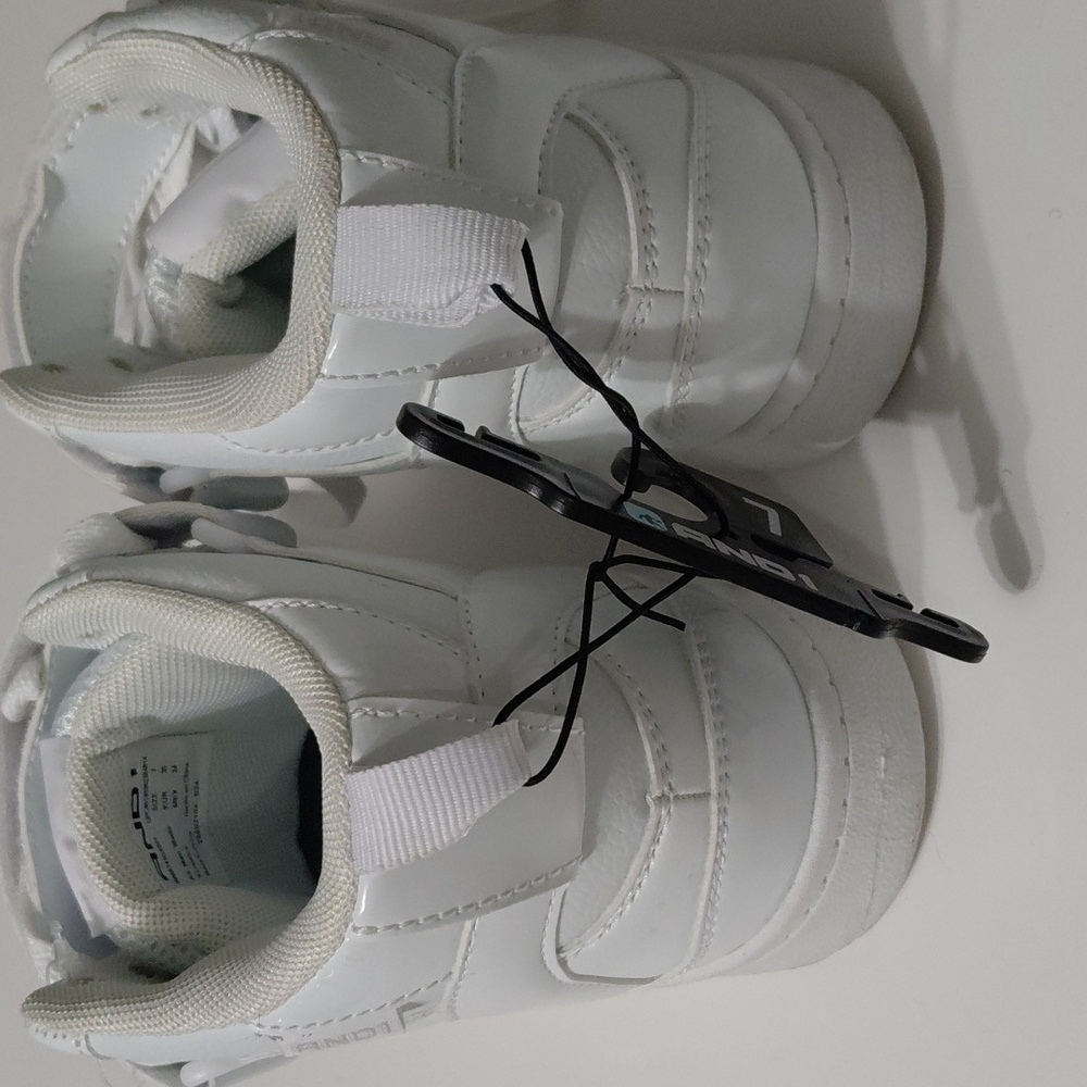 AND1 womens White High Top Sneakers Size 7 - Picture 5 of 5